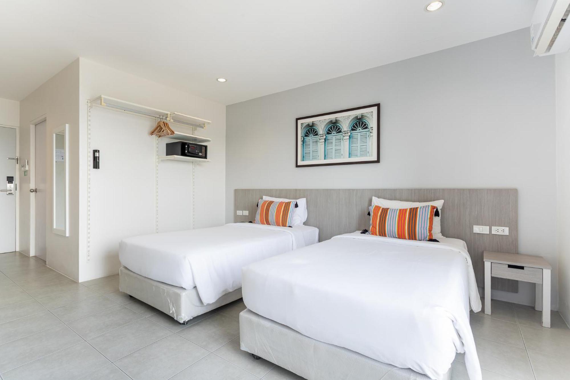 Hotel Recenta Phuket Suanluang Extérieur photo